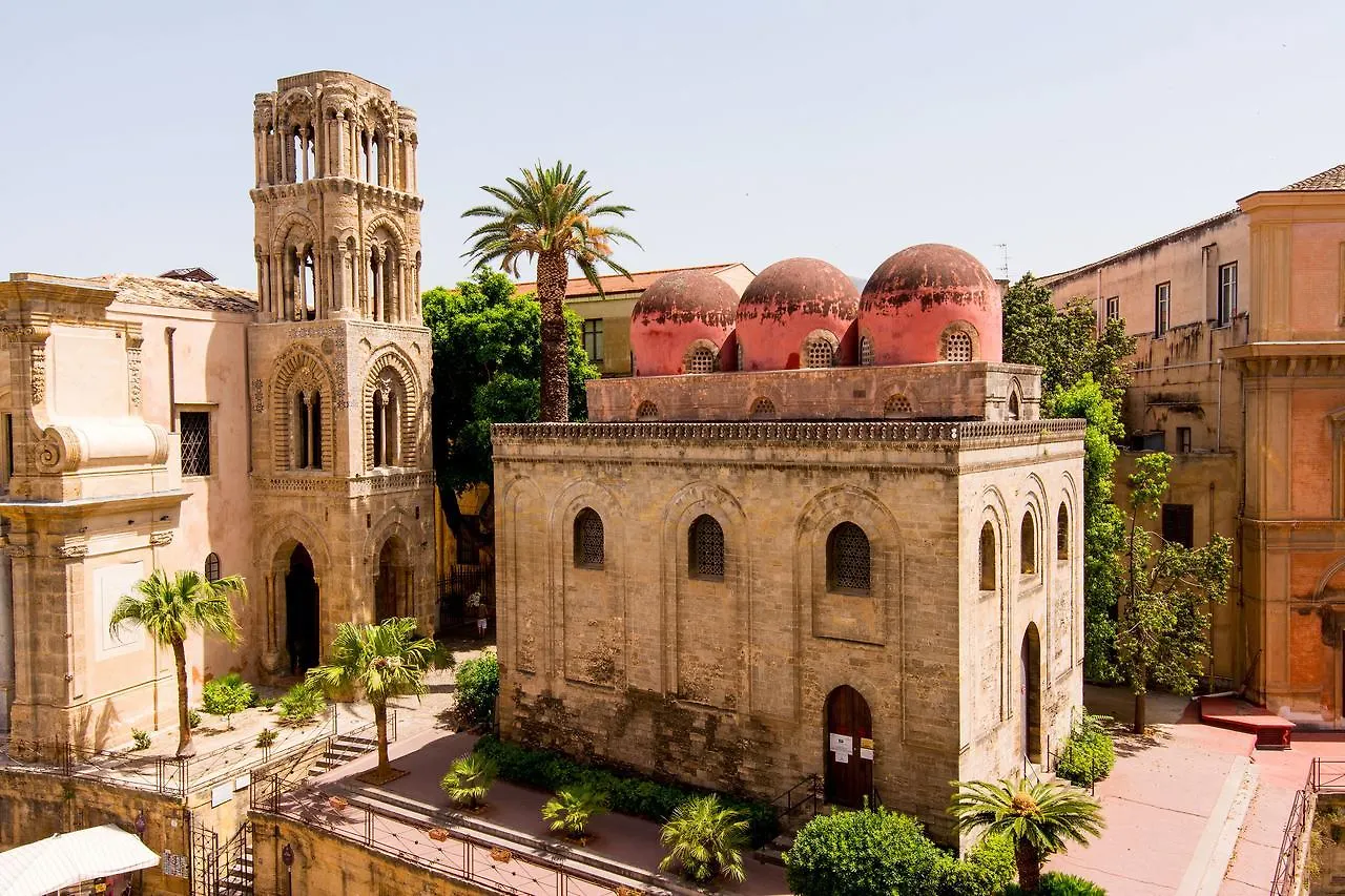 Into Palermo B&B 3*,  Italy