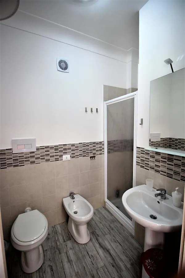 Into Palermo B&B 3*,  Italie
